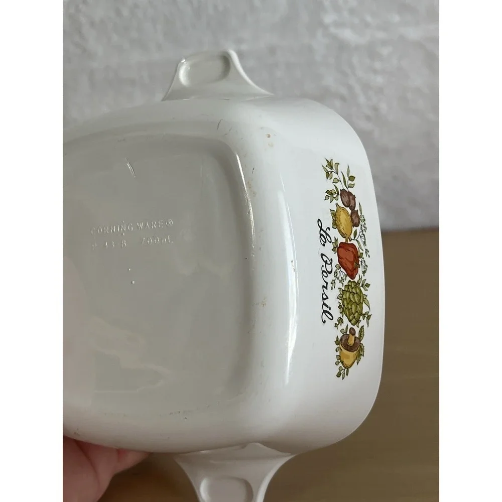 • Corning Ware Spice of Life Le Persil P-43-B Petite Casserole 2 3/4 Cup No Lid